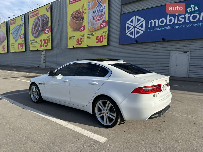 Седан Jaguar XE 2018 в Киеве