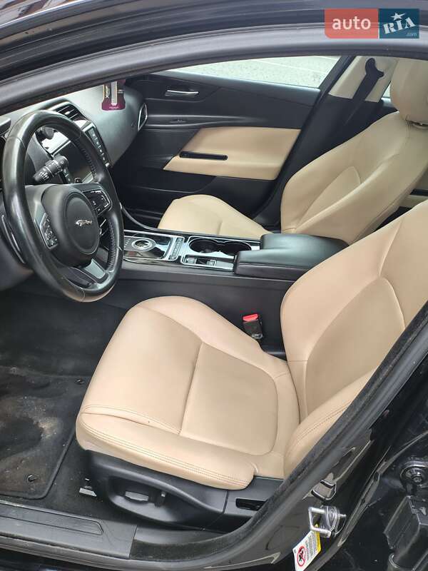 Седан Jaguar XE 2016 в Івано-Франківську фото 5 Седан Jaguar XE 2016 в Івано-Франківську