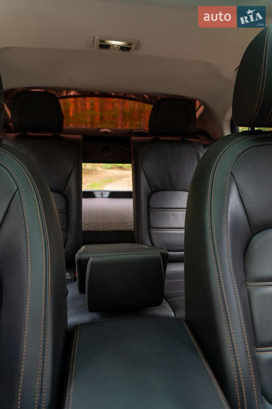 Седан Jaguar XE 2016 в Киеве