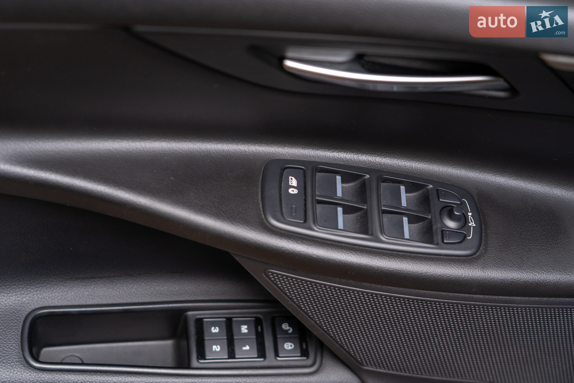 2016 Jaguar XE - мініатюра 33
