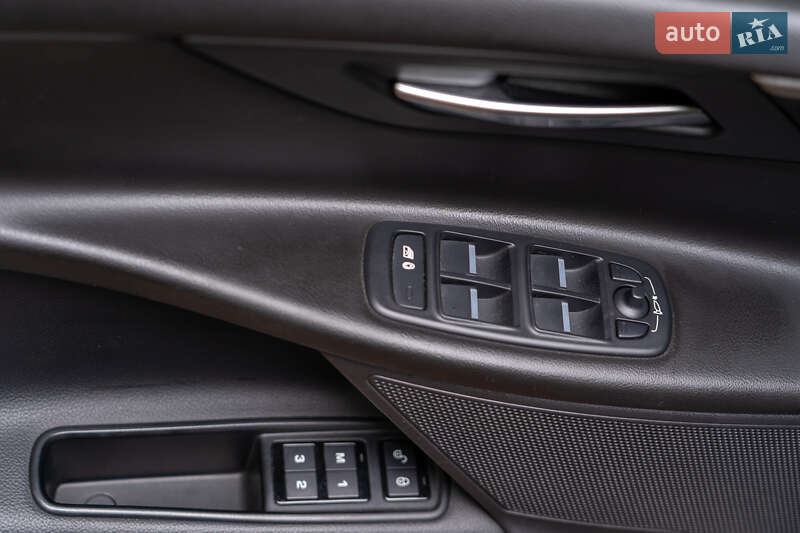 Седан Jaguar XE 2016 в Киеве