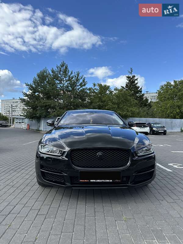 Седан Jaguar XE 2017 в Киеве фото 4 Седан Jaguar XE 2017 в Киеве