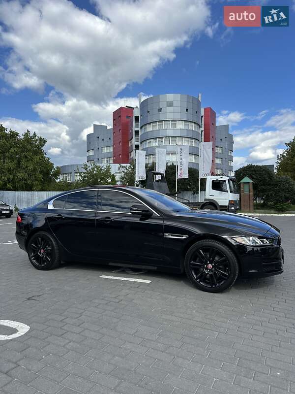 Седан Jaguar XE 2017 в Киеве фото 8 Седан Jaguar XE 2017 в Киеве