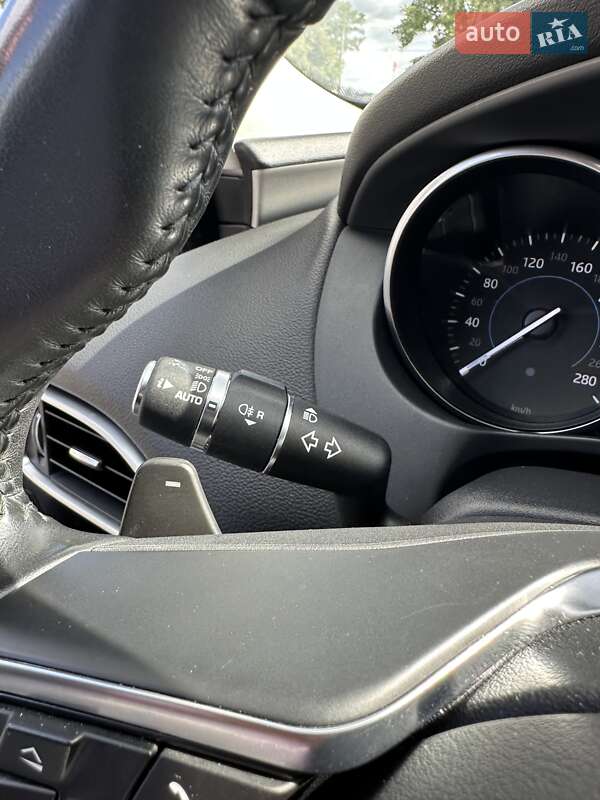 Седан Jaguar XE 2017 в Киеве фото 31 Седан Jaguar XE 2017 в Киеве