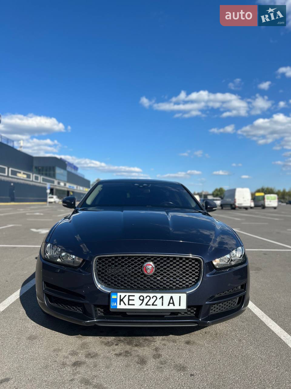 2016 Jaguar XE - мініатюра 14