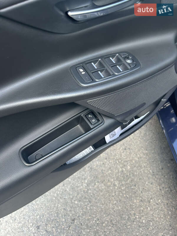 Седан Jaguar XE 2017 в Днепре фото 31 Седан Jaguar XE 2017 в Днепре