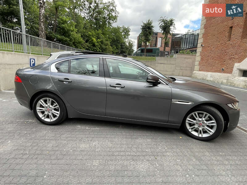 Седан Jaguar XE 2017 в Львове фото 7 Седан Jaguar XE 2017 в Львове