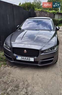 Седан Jaguar XE 2016 в Харкові