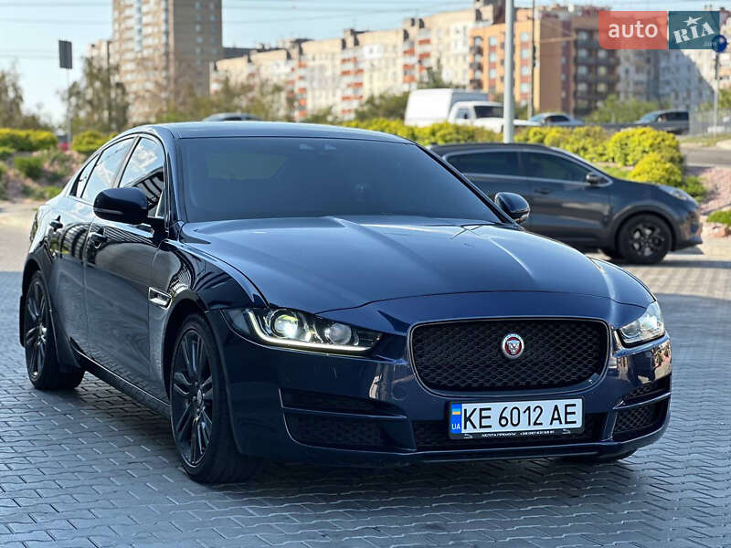 Jaguar XE 2015