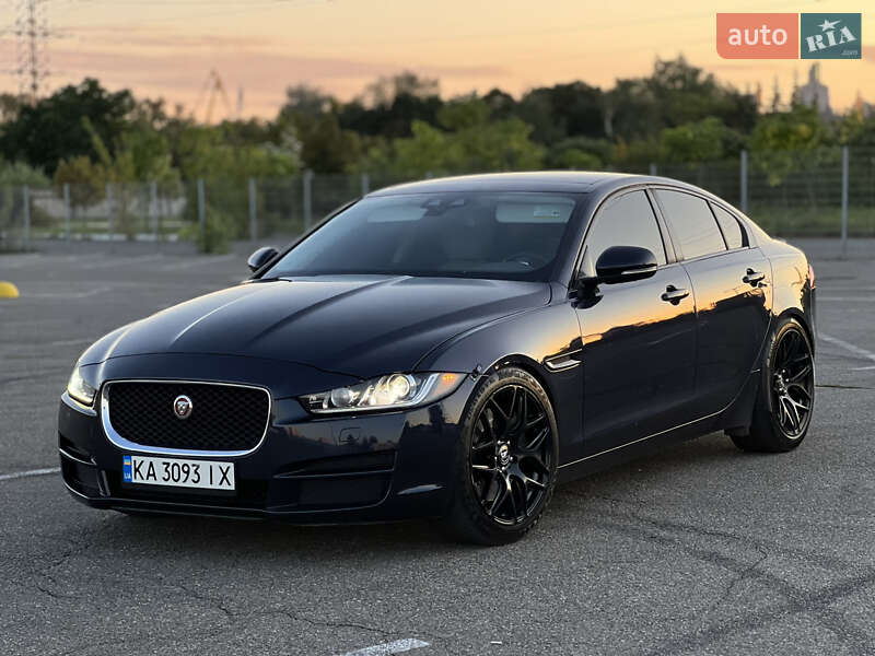 Jaguar XE 2016