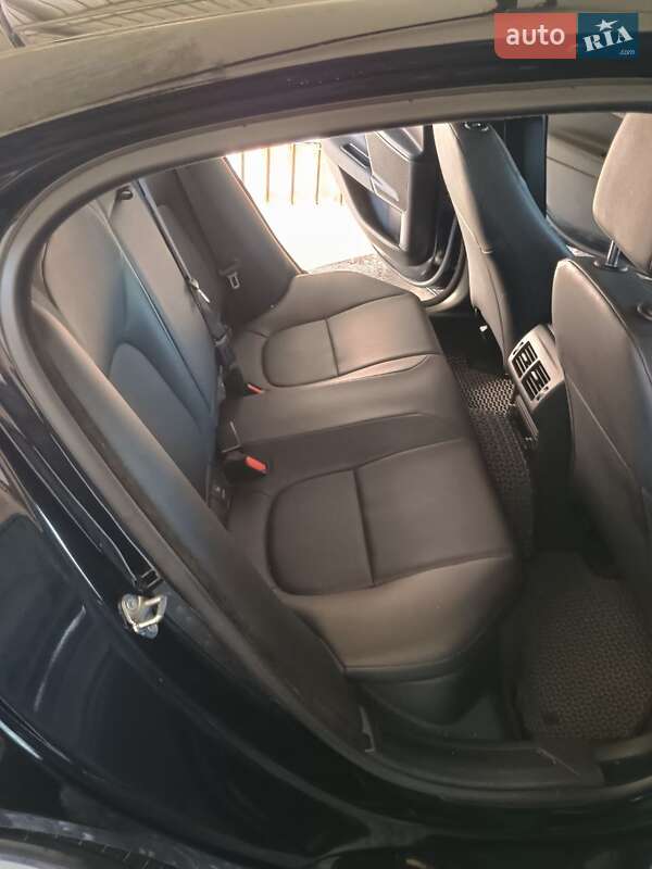 Седан Jaguar XE 2017 в Виннице фото 15 Седан Jaguar XE 2017 в Виннице