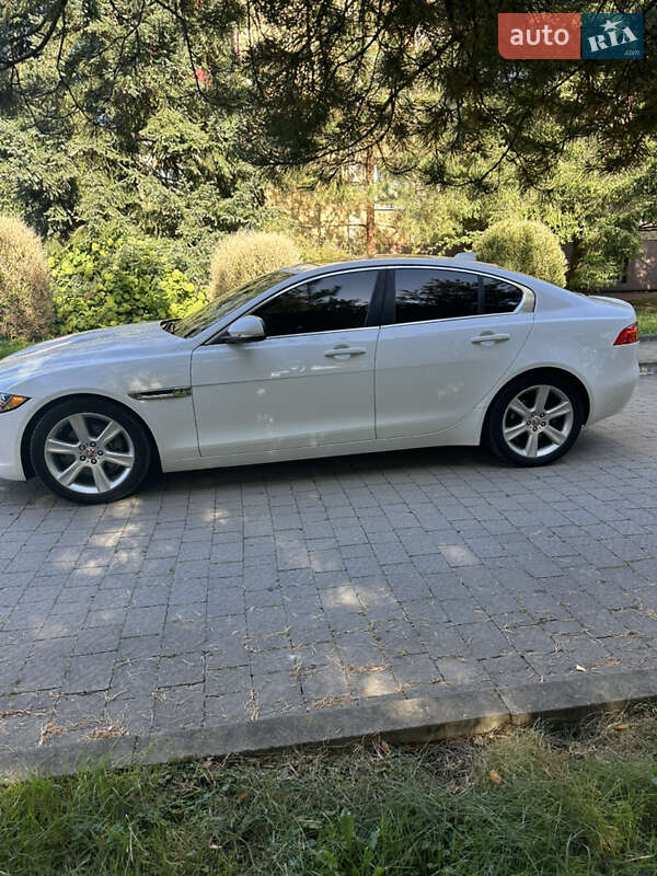 Седан Jaguar XE 2016 в Львові фото 3 Седан Jaguar XE 2016 в Львові