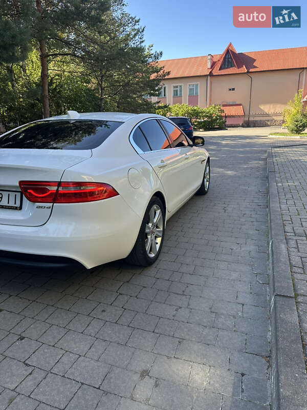 Седан Jaguar XE 2016 в Львові фото 7 Седан Jaguar XE 2016 в Львові