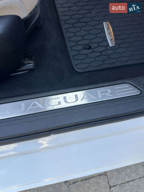 Седан Jaguar XE 2016 в Львові фото 17 Седан Jaguar XE 2016 в Львові