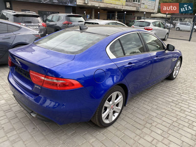 Седан Jaguar XE 2018 в Одессе