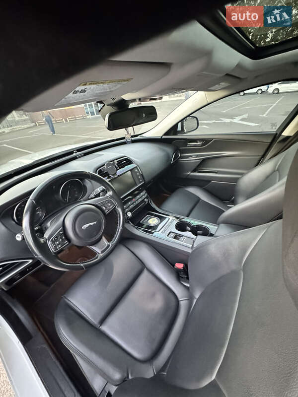 Седан Jaguar XE 2016 в Одесі фото 20 Седан Jaguar XE 2016 в Одесі