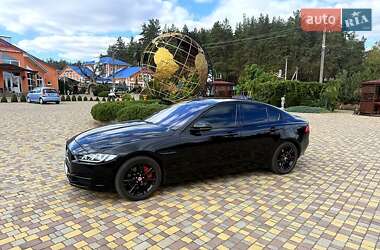 Седан Jaguar XE 2016 в Полтаве
