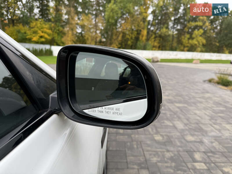 Седан Jaguar XE 2019 в Луцке