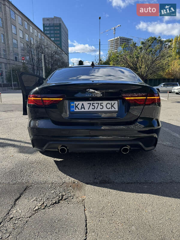 Седан Jaguar XE 2019 в Киеве фото 6 Седан Jaguar XE 2019 в Киеве