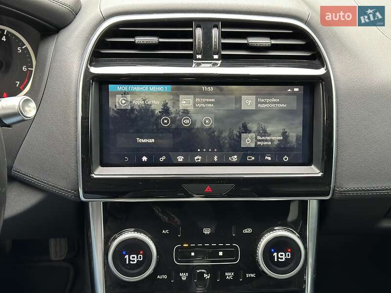Седан Jaguar XE 2020 в Києві