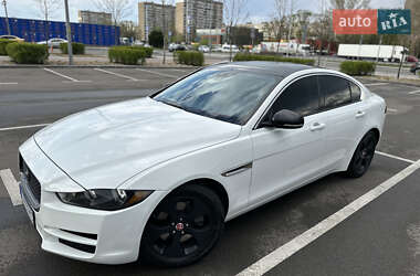 Седан Jaguar XE 2017 в Киеве