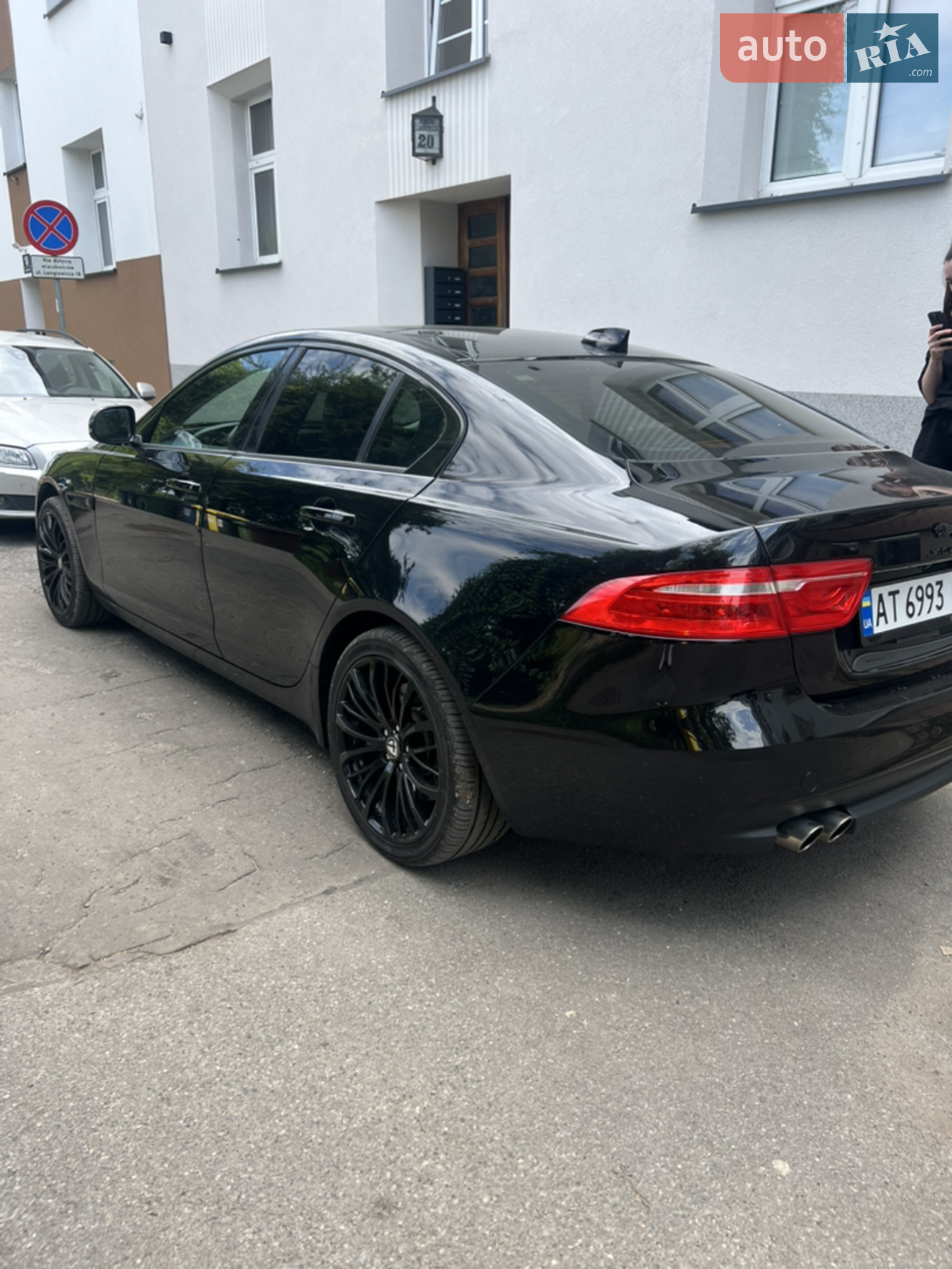 2017 Jaguar XE - мініатюра 60
