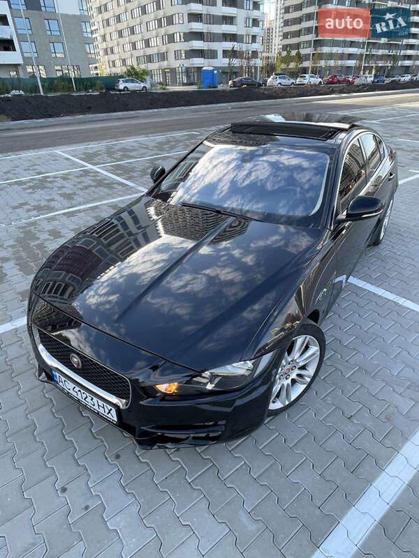 Седан Jaguar XE 2019 в Киеве фото 3 Седан Jaguar XE 2019 в Киеве