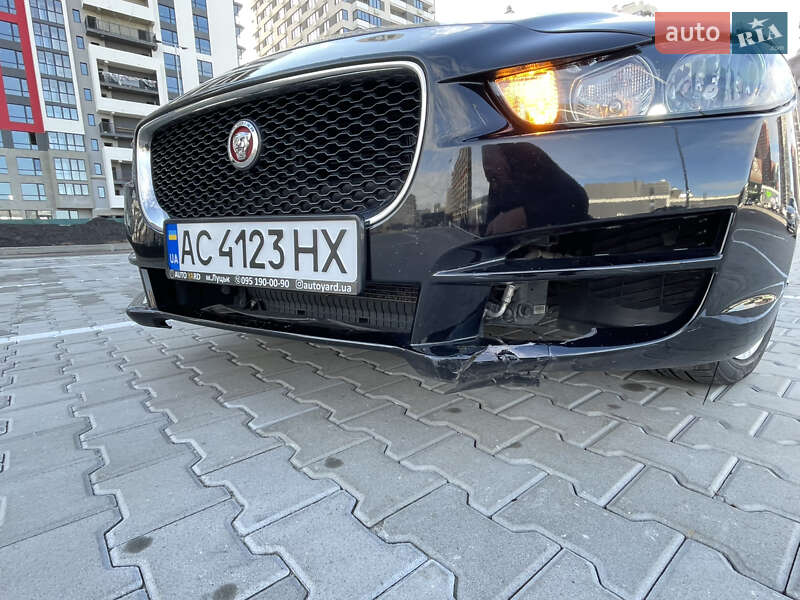 Седан Jaguar XE 2019 в Киеве фото 23 Седан Jaguar XE 2019 в Киеве