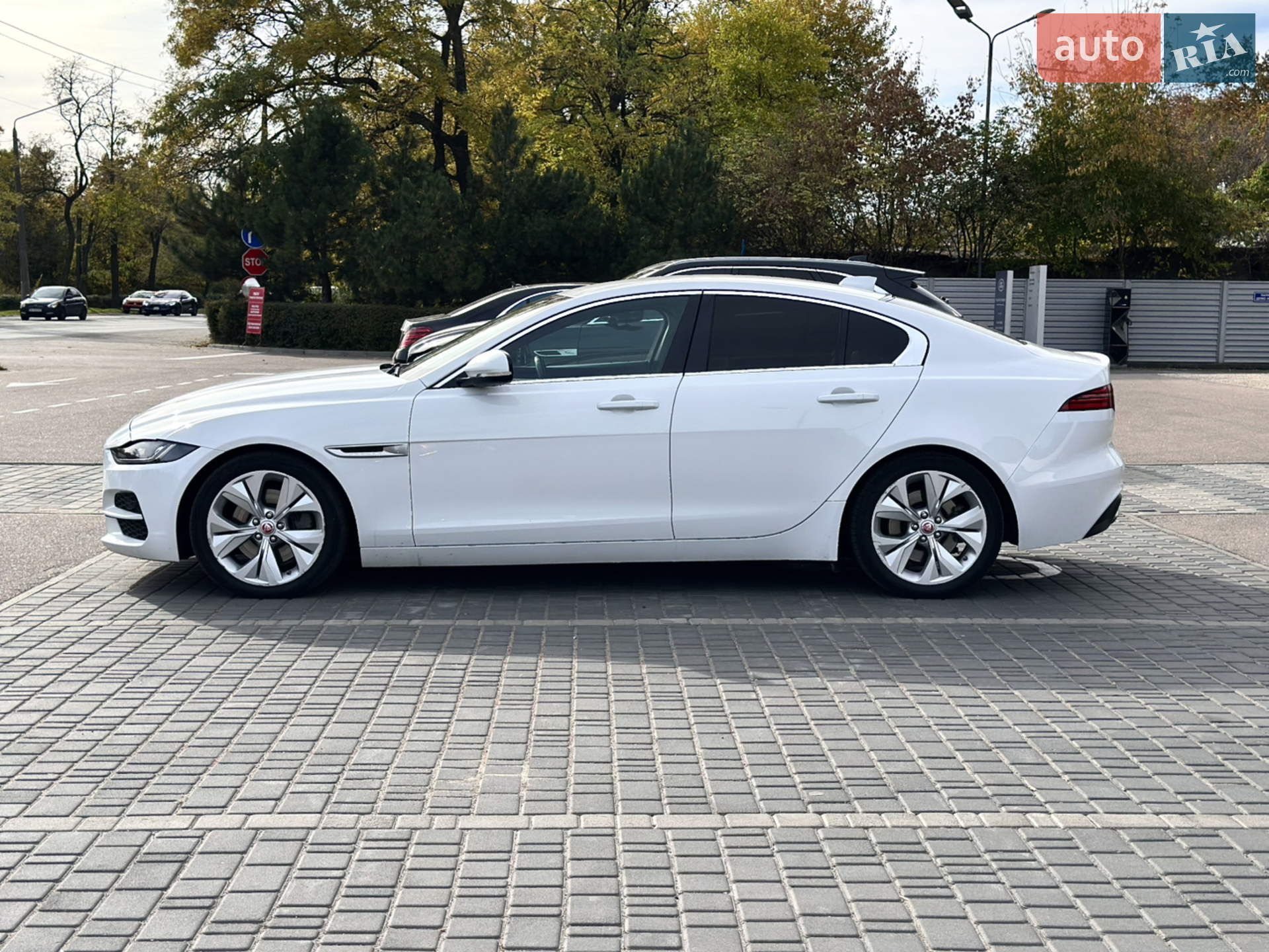 2020 Jaguar XE - мініатюра 7