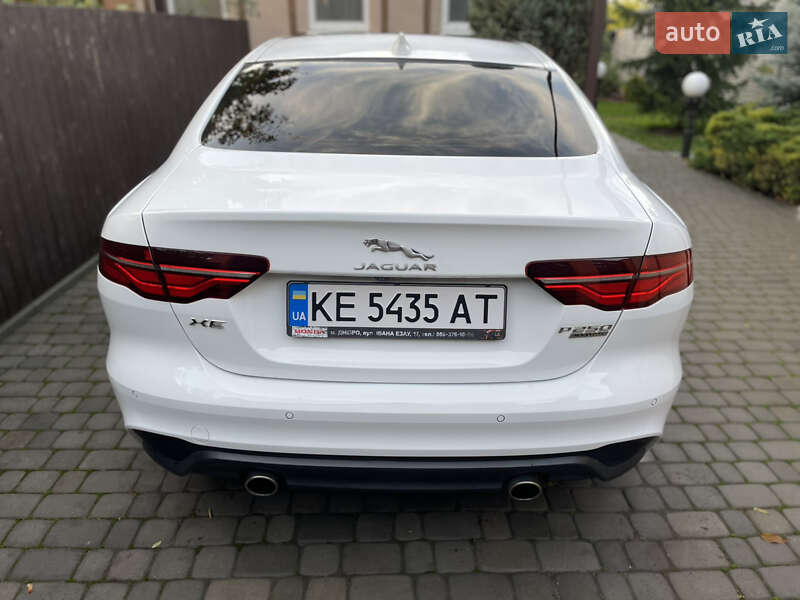 Седан Jaguar XE 2020 в Днепре фото 6 Седан Jaguar XE 2020 в Днепре
