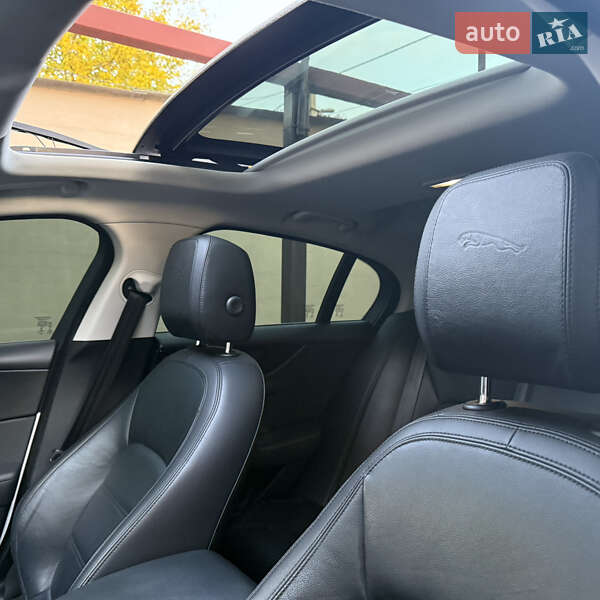 Седан Jaguar XE 2020 в Днепре фото 21 Седан Jaguar XE 2020 в Днепре