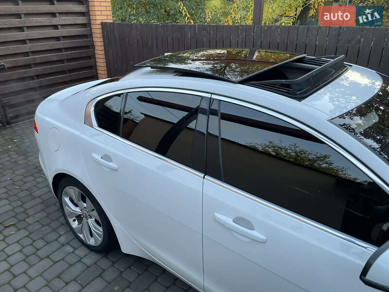 Седан Jaguar XE 2020 в Днепре фото 22 Седан Jaguar XE 2020 в Днепре