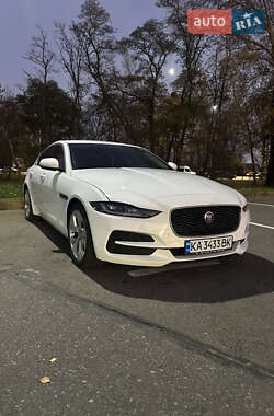 Седан Jaguar XE 2020 в Києві