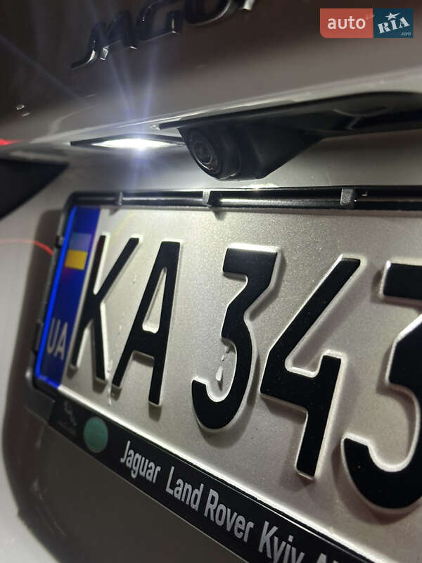 Седан Jaguar XE 2020 в Киеве