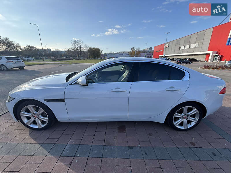 Седан Jaguar XE 2016 в Львове фото 3 Седан Jaguar XE 2016 в Львове