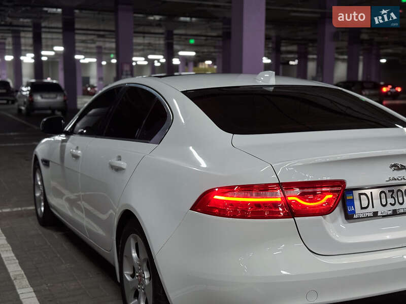 Седан Jaguar XE 2016 в Києві фото 5 Седан Jaguar XE 2016 в Києві