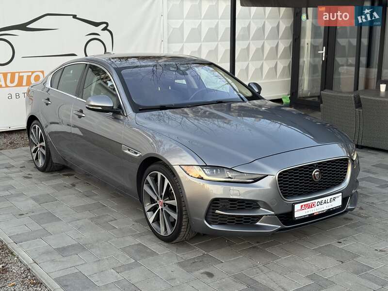 Седан Jaguar XE 2020 в Києві