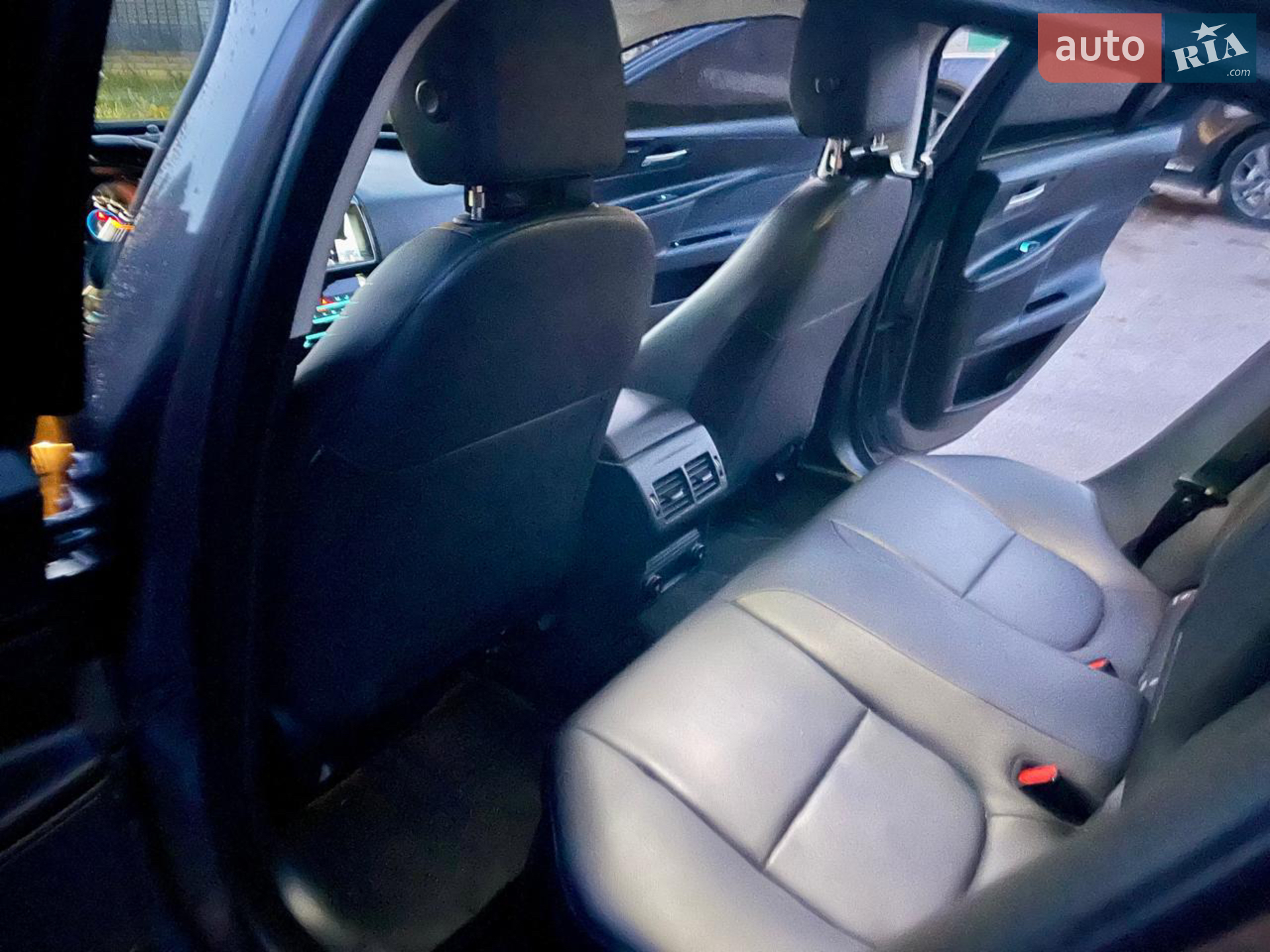 2019 Jaguar XE - мініатюра 23