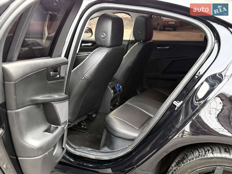 Седан Jaguar XE 2016 в Одесі фото 24 Седан Jaguar XE 2016 в Одесі