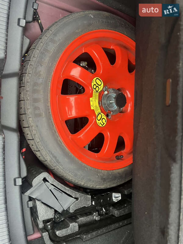 Седан Jaguar XE 2015 в Черкассах