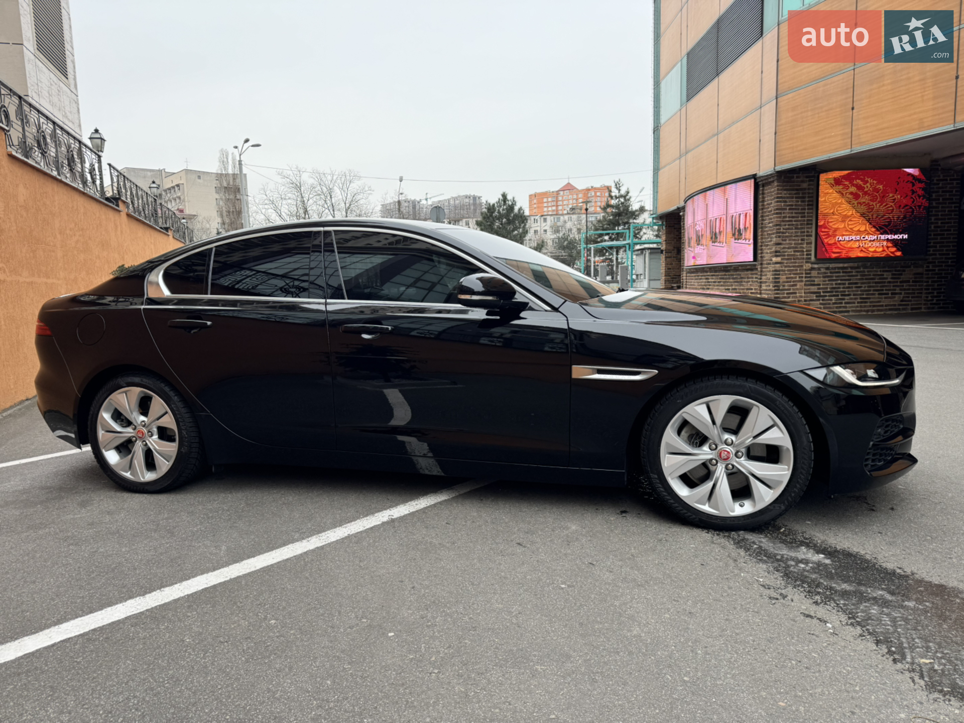 2020 Jaguar XE - мініатюра 6