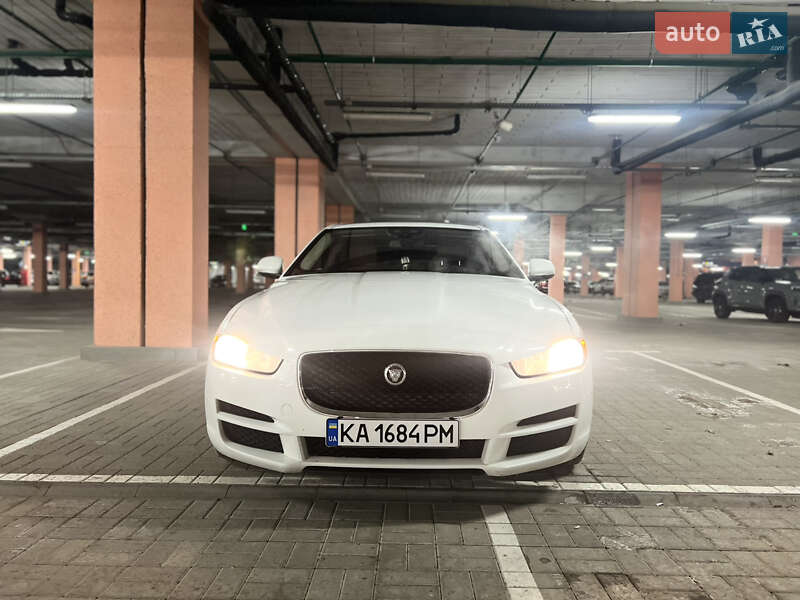 Седан Jaguar XE 2016 в Киеве фото 2 Седан Jaguar XE 2016 в Киеве