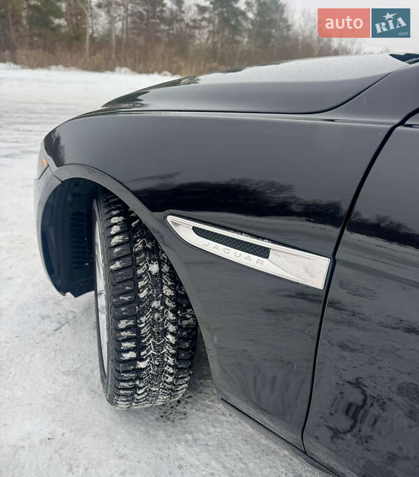 Седан Jaguar XE 2016 в Новояворовске фото 25 Седан Jaguar XE 2016 в Новояворовске