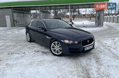 Седан Jaguar XE 2016 в Ивано-Франковске