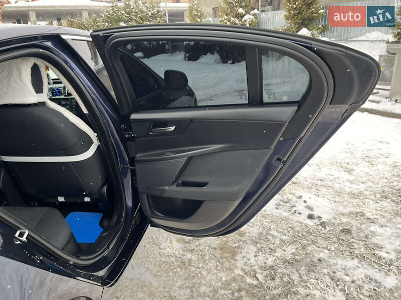 Седан Jaguar XE 2016 в Ивано-Франковске фото 65 Седан Jaguar XE 2016 в Ивано-Франковске