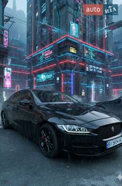 Седан Jaguar XE 2016 в Полтаве