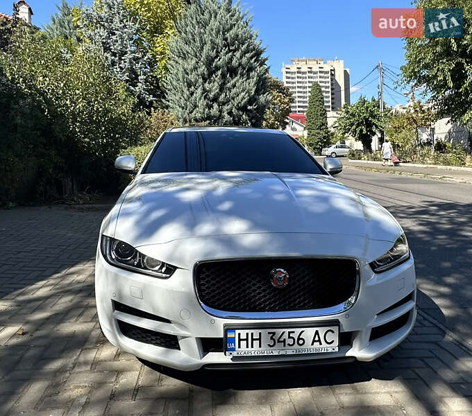 Седан Jaguar XE 2015 в Одессе