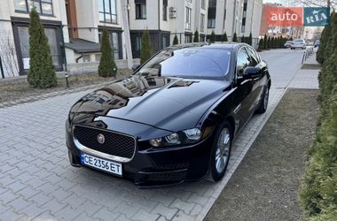 Седан Jaguar XE 2016 в Черновцах