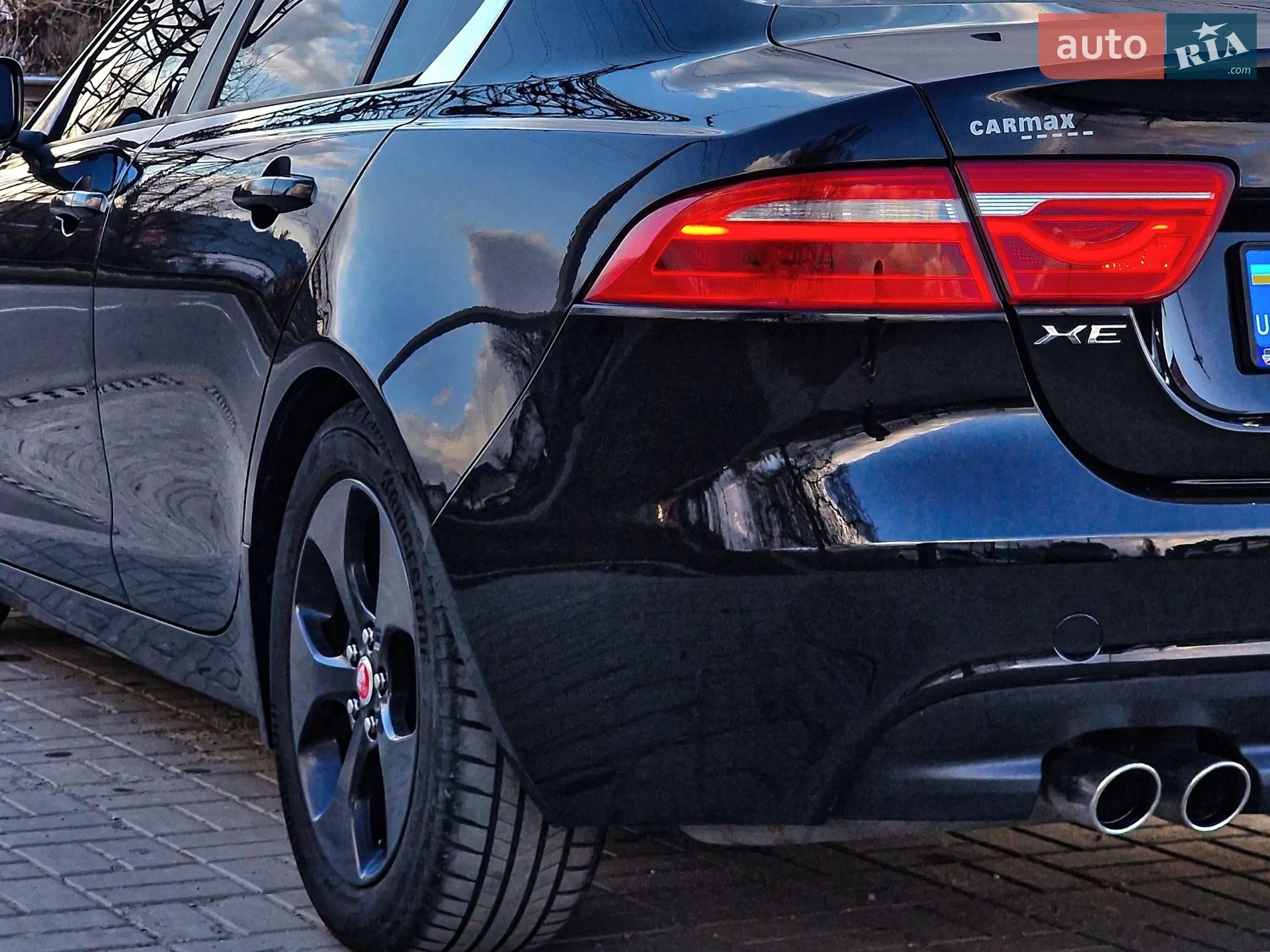 2016 Jaguar XE - мініатюра 11
