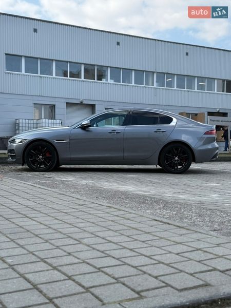 Седан Jaguar XE 2020 в Львове фото 20 Седан Jaguar XE 2020 в Львове